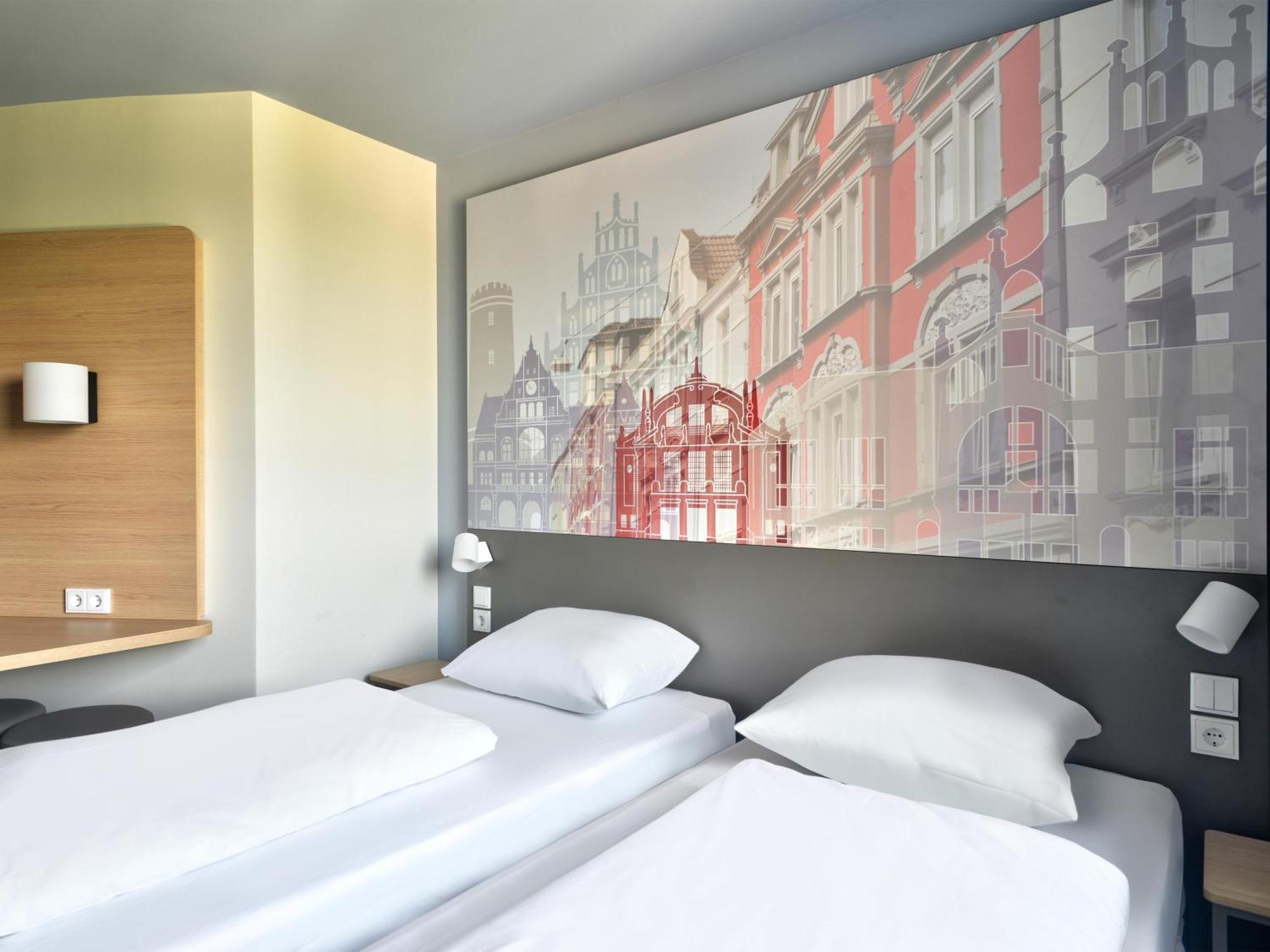 B&B Hotel Bielefeld-City Bagian luar foto