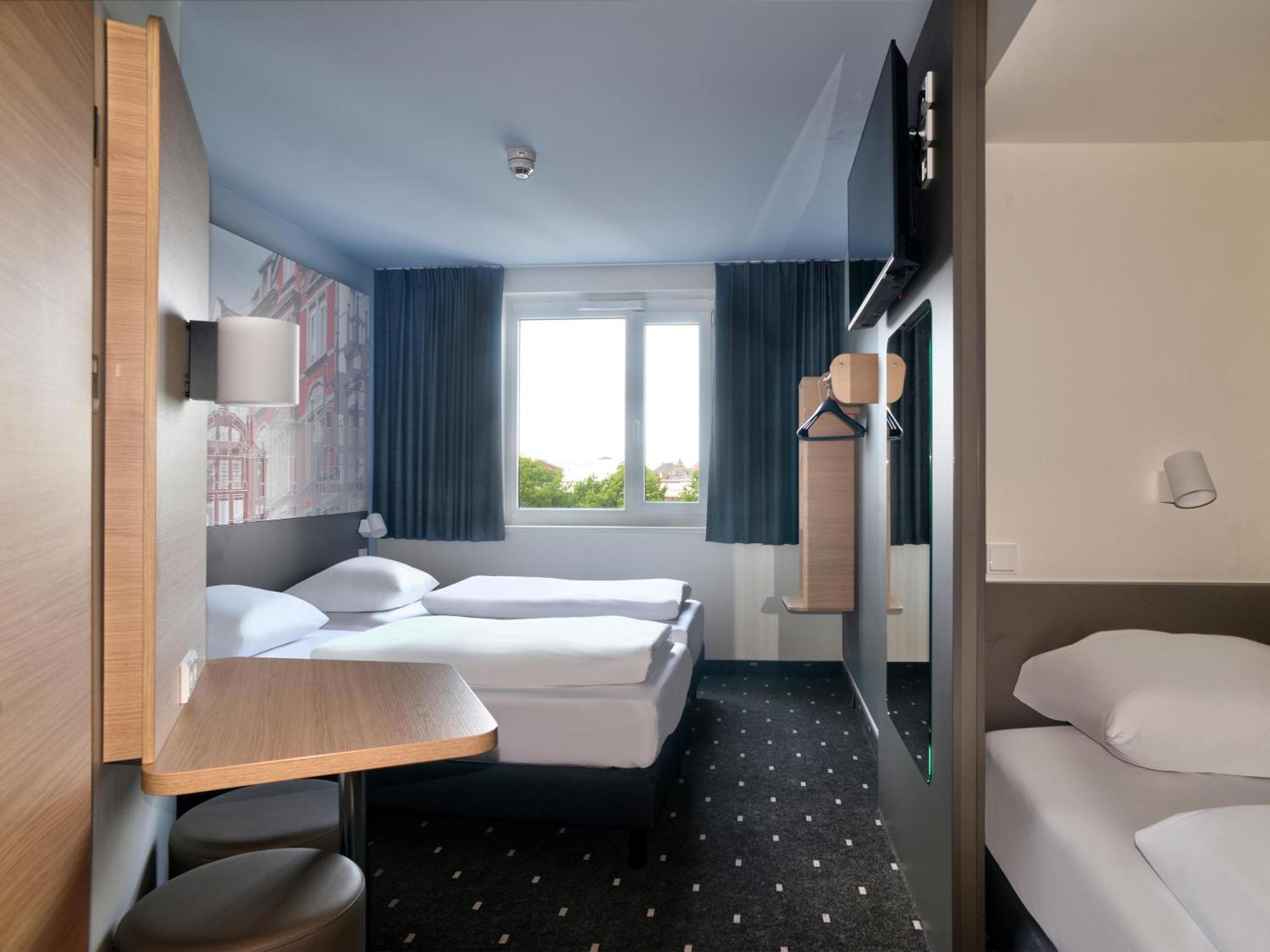 B&B Hotel Bielefeld-City Bagian luar foto